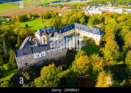 Vue aérienne du château de Zbiroh, République tchèque Banque D'Images