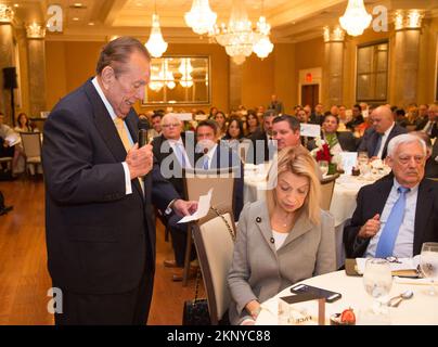 Miami, États-Unis d'Amérique. 21st mars 2017. MIAMI, FL-17 mars :Felipe Valls Sr. Est vu pendant les faits à propos de Cuban exilés Prix luncheons le 17 mars 2017 à Miami, Floride. (Photo par Alberto E. Tamargo/Sipa USA) crédit: SIPA USA/Alay Live News Banque D'Images