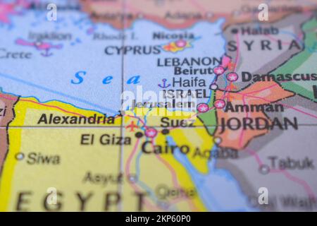 Israel Travel concept Nom du pays sur la carte du monde politique très macro gros plan Voir stock Photograph Banque D'Images