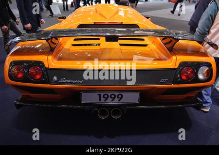 Vue arrière avec spoiler de voiture de sport historique voiture classique Lamborghini Diablo GT année de construction 1999, foire Techno Classica, Essen, Rhénanie-du-Nord-nous Banque D'Images