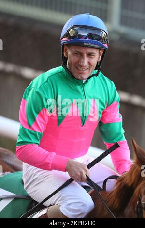 Hyogo, Japon. 26th novembre 2022. Mirco Demuro a remporté les enjeux de radio Nikkei Hai Kyoto Nisai à l'hippodrome de Hanshin à Hyogo, Japon, 26 novembre 2022. Crédit: Eiichi Yamane/AFLO/Alay Live News Banque D'Images