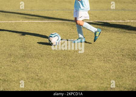 uniforme de match de football de la ligue des enfants de galice Banque D'Images