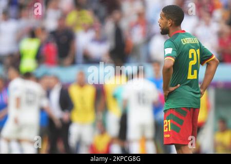 Al Wakrah, Qatar. 28th novembre 2022. Jean-Charles Castelletto du Cameroun lors du match de la coupe du monde de la FIFA, Qatar 2022, Groupe G, entre le Cameroun et la Serbie, a joué au stade Al Janoub le 28 novembre 2022 à Al Wakrah, Qatar. (Photo de Bagu Blanco/PRESSIN) crédit: PRESSINPHOTO SPORTS AGENCY/Alay Live News Banque D'Images