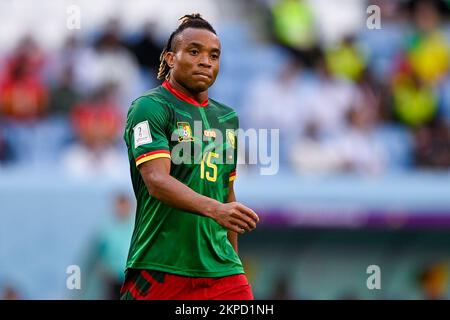 Al Wakrah, Qatar. 28th novembre 2022. AL WAKRAH, QATAR - NOVEMBRE 28 : Pierre Kunde du Cameroun pendant le match du groupe G - coupe du monde de la FIFA Qatar 2022 entre le Cameroun et la Serbie au stade Al Janoub sur 28 novembre 2022 à Al Wakrah, Qatar (photo de Pablo Morano/BSR Agency) crédit : BSR Agency/Alay Live News Banque D'Images