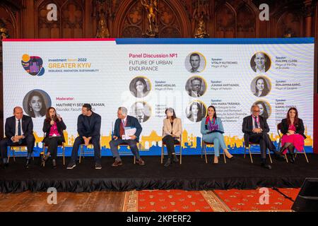 Bruxelles, Belgique. 28th novembre 2022. L'illustration montre le Kiev Investment Forum 2022, à l'hôtel de ville de Bruxelles, le lundi 28 novembre 2022. Le forum réunira des institutions financières et des investisseurs privés pour élaborer un plan de relance et de modernisation de la capitale ukrainienne Kiev. BELGA PHOTO HATIM KAGHAT crédit: Belga News Agency/Alay Live News Banque D'Images