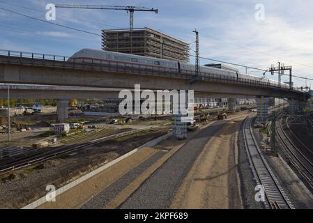 La construction de la nouvelle ligne 21 du train S Bahn à Perleberge Brücke (pont) à Moabit, Berlin, Allemagne est en cours. Banque D'Images