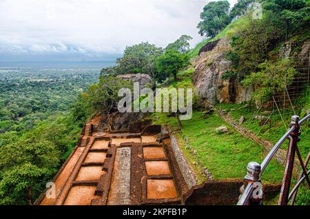 Vue depuis Sigiriya, appelé Lion Rock. Sri Lanka. Banque D'Images