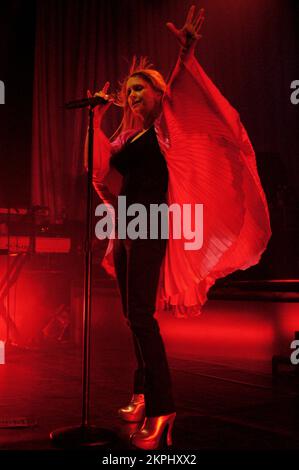 GOLDFRAPP, CARDIFF, 2006 : Alison Goldfracp au Students' Union à Cardiff, pays de Galles, le 1 2006 février. Photo : ROB WATKINS Banque D'Images