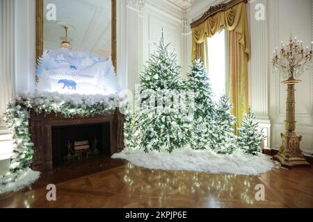 La salle est est décorée pour Noël à la Maison Blanche sur 28 novembre 2022 à Washington, DC à Washington, DC. (Photo d'Oliver Contreras/SIP?A USA) Banque D'Images