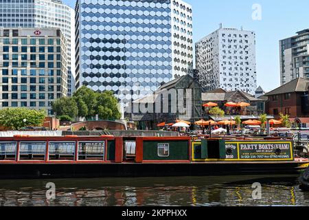 Gas Street Basin dans le centre de Birmingham Royaume-Uni et une partie des voies navigables des villes Banque D'Images