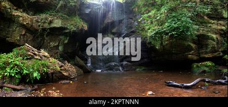 Cascade de Roughting Linn, Northumberland Banque D'Images