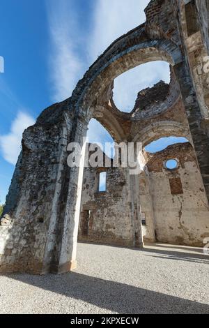 Ruines de l'abbaye de Sant'Eustache, Nervesa Della Battaglia, Italie Banque D'Images