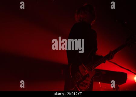 Naples, Italie. 28th novembre 2022. Roberta Sammarelli pendant Verdena - Live 2022, concert de musique à Naples, Italie, 28 novembre 2022 crédit: Agence de photo indépendante/Alamy Live News Banque D'Images