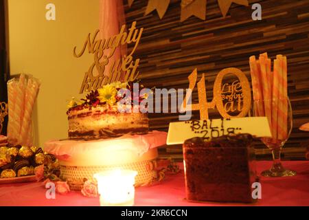 Décoration d'anniversaire, gâteaux Banque D'Images