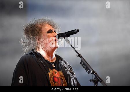 Paris, France. 28th novembre 2022. The Cure, Robert Smith se produit à l'Accor Arena de Paris, France, le 28 novembre 2022. Photo de Christophe Meng/ABACAPRESS.COM crédit: Abaca Press/Alay Live News Banque D'Images