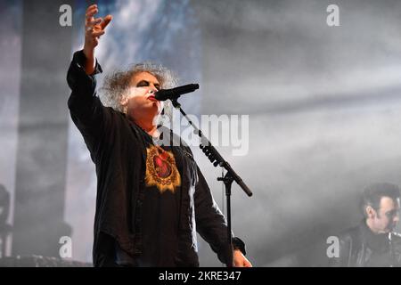 Paris, France. 28th novembre 2022. The Cure, Robert Smith se produit à l'Accor Arena de Paris, France, le 28 novembre 2022. Photo de Christophe Meng/ABACAPRESS.COM crédit: Abaca Press/Alay Live News Banque D'Images