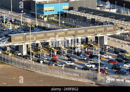 Vue générale du passage frontalier de San Ysidro le lundi 24 octobre 2022, à San Ysidro, en Californie. (Dylan Stewart/image du sport) Banque D'Images