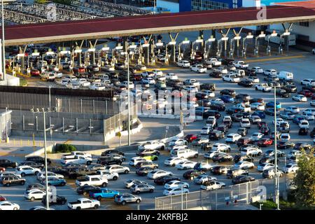 Vue générale du passage frontalier de San Ysidro le lundi 24 octobre 2022, à San Ysidro, en Californie. (Dylan Stewart/image du sport) Banque D'Images