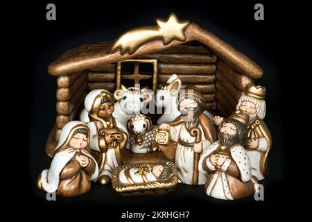 Scène de Nativité. Sainte famille. Lit de bébé de Noël. Bébé Jésus Christ Banque D'Images