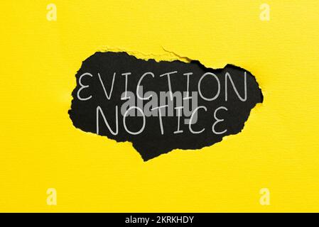 Légende conceptuelle Avis d'expulsion, mot écrit sur un avis préalable que quelqu'un doit quitter une propriété Banque D'Images