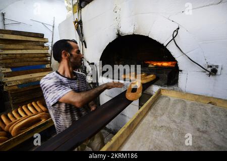 Boulangerie traditionnelle au feu spécialisée dans le pain de bagel de Ka’ek Al-Quds - Sesame. Quartier chrétien, vieille ville de Jérusalem. Banque D'Images