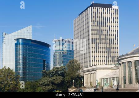 Immeubles de bureaux modernes dans le quartier des affaires de la gare du Nord, Bruxelles, Belgique Banque D'Images