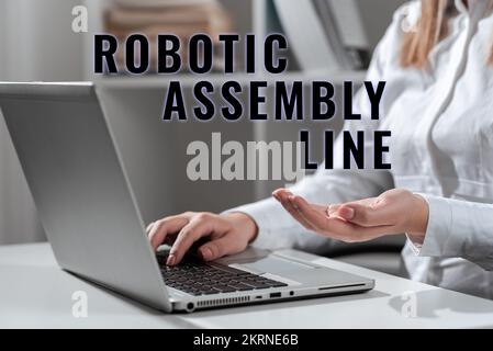 Panneau d'écriture manuelle Robotic Assembly Line, mot à utiliser pour augmenter la vitesse de production et la cohérence Banque D'Images