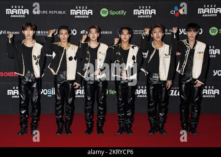 Osaka, Japon. 29th novembre 2022. Le groupe K-POP DKZ assiste à une cérémonie de tapis rouge de la MAMA 2022 (Mnet Asian Music Awards) à Osaka, Japon, mardi, 29 novembre 2022. Photo par Keizo Mori/UPI crédit: UPI/Alay Live News Banque D'Images