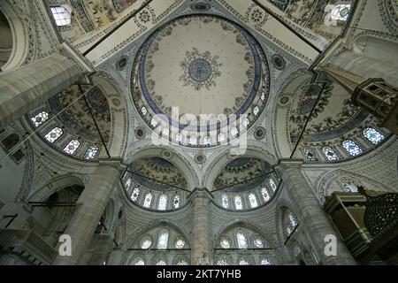 La mosquée et le complexe Hekimoglu Ali Pasha, situés à Istanbul, en Turquie, ont été construits en 1735. Banque D'Images