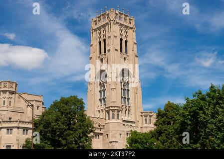 Indianapolis, Indiana - Etats-Unis - 29 juillet 2022: La cathédrale historique du Rite écossais, construite entre 1927-1929 par l'architecte George F. Schreibe Banque D'Images