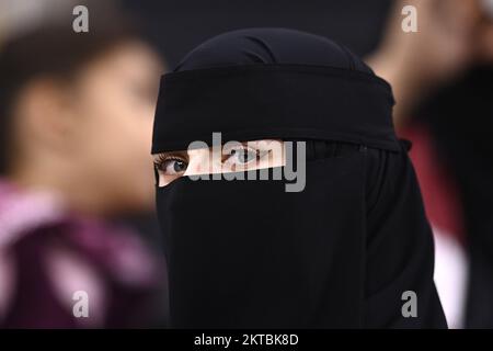 Doha, Qatar. 29th novembre 2022. Foto Fabio Ferrari/Lapresse 29 novembre 2022 Doha, Qatar - Sport - Calcio - Qatar 2022 - Coppa del Mondo Fifa - Olanda vs Qatar - Gruppo A - Fase a Gironi - Al Bayt StadiumNella foto : tifosi del Qatar 29 novembre 2022 Doha, Qatar - sport - football - Qatar 2022- coupe du monde de la Fifa - pays-Bas contre Qatar - Groupe A - scène de groupe -Stade Al Bayt dans le pic: Qatar Supporters/ PRESSINPHOTO/Sipa États-Unis crédit: SIPA États-Unis/Alay Live News Banque D'Images