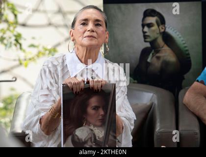 Mexico, Mexico, MEXIQUE. 29th novembre 2022. L'actrice mexicaine OFELIA MEDINA lors d'une conférence de presse à Mexico, où les stylistes Juan de Dios Ramírez et Alberto Escamilla, ont présenté et publié le livre BALANCOPOP: A look to the style of Fashion in Mexico', où apparaissent les artistes mexicains dans la couverture. (Image de crédit : © Jorge Nunez/ZUMA Press Wire) Banque D'Images