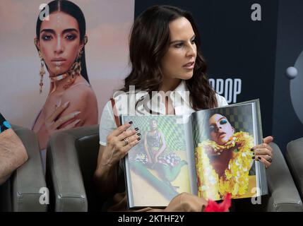 Mexico, Mexico, MEXIQUE. 29th novembre 2022. L'actrice mexicaine KATE DEL CASTILLO lors d'une conférence de presse à Mexico, où les stylistes Juan de Dios Ramírez et Alberto Escamilla, ont présenté et publié le livre BALANCOPOP: A look to the style of Fashion in Mexico', où apparaissent les artistes mexicains dans la couverture. (Image de crédit : © Jorge Nunez/ZUMA Press Wire) Banque D'Images
