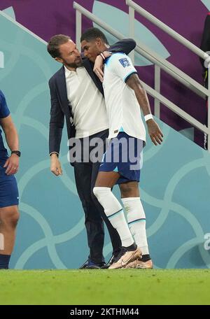 29 novembre 2022, Ahmad bin Ali Stadium, Doha, QAT, coupe du monde FIFA 2022, Groupe B, pays de Galles contre Angleterre, dans la photo l'entraîneur d'Angleterre Gareth Southgate, l'avant-scène de l'Angleterre Marcus Rashford Banque D'Images