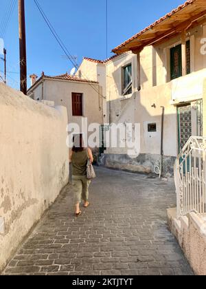 Bâtiments dans la vieille ville de Poros, Grèce. Poros est un port de voile iseal Banque D'Images