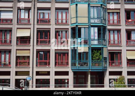 GENÈVE - 11 septembre : centre-ville de Genève sur 11 septembre 2014 à Genève, Suisse. Genève est la deuxième ville la plus peuplée de Suisse et la plus peuplée Banque D'Images