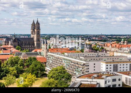 Centre-ville avec la cathédrale de Magdebourg, le couvent de notre Dame et la Citadelle verte, Magdebourg, Saxe-Anhalt, Allemagne, Europe Banque D'Images