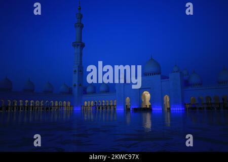 Magnifique grande mosquée Sheikh Zayed d'Abudhabi Banque D'Images
