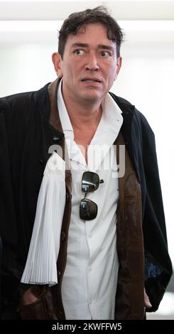 L'avocat Sébastien Courtoy photographié à la composition du jury pour le procès des attentats de 22 mars 2016, au tribunal d'assises de Bruxelles-capitale, le mercredi 30 novembre 2022 sur le site de Justitia à Haren, Bruxelles. Sur 22 mars 2016, 32 personnes ont été tuées et 324 ont été blessées lors d'attentats suicide à l'aéroport national de Zaventem et à la station de métro Maalbeek/Maelbeek, qui ont été revendiqués par l'ISIL. BELGA PHOTO BENOIT DOPPAGNE Banque D'Images