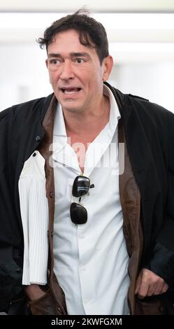 L'avocat Sébastien Courtoy photographié à la composition du jury pour le procès des attentats de 22 mars 2016, au tribunal d'assises de Bruxelles-capitale, le mercredi 30 novembre 2022 sur le site de Justitia à Haren, Bruxelles. Sur 22 mars 2016, 32 personnes ont été tuées et 324 ont été blessées lors d'attentats suicide à l'aéroport national de Zaventem et à la station de métro Maalbeek/Maelbeek, qui ont été revendiqués par l'ISIL. BELGA PHOTO BENOIT DOPPAGNE Banque D'Images