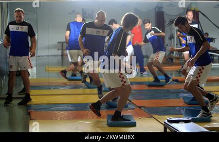 Joueurs de l'équipe nationale croate lors d'une session d'entraînement de l'équipe nationale croate au terme Catez. Gordon Schildenfeld, Niko Kranjcar, Goran Blazevic. Banque D'Images