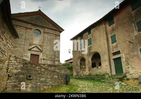 PHOTO DU FICHIER - la Croatie en tant que 28th État membre de l'UE Hum est la plus petite ville du monde. Photo: Tomislav Miletic/PIXSELL Banque D'Images