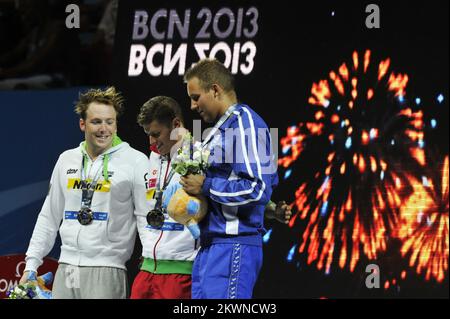 Daniel Gyurta de Hongrie, médaille d'or, Marco Koch d'Allemagne, médaille d'argent. Matti Mattsson, médaille de bronze de Finlande à la cérémonie de la victoire finaliste des Breastrocke hommes 200m. Photo: Pau Barrena/HaloPix/PIXSELL Banque D'Images