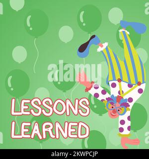 Rédaction affichant le texte leçons apprises, concept d'affaires promouvoir partager et utiliser les connaissances issues de l'expérience Banque D'Images