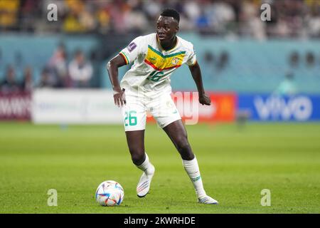 Doha, Qatar. 29th novembre 2022. Pape Gueye du Sénégal lors du match de la coupe du monde de la FIFA, Qatar 2022, Groupe A, entre l'Équateur et le Sénégal, a joué au stade international de Khalifa le 29 novembre 2022 à Doha, Qatar. (Photo de Bagu Blanco/PRESSIN) Credit: SIPA USA/Alay Live News Banque D'Images