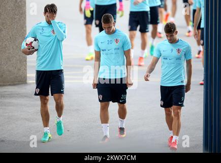 02.09.2016., Zagreb, Croatie - équipe nationale croate de football sur l'entraînement avant le match avec la Turquie. Vedran Corluka, Marko Pjaca, Andrej Kramaric. Banque D'Images