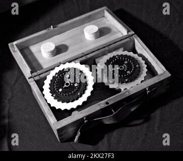 Un Enigma allemand de la Seconde Guerre mondiale codant des roues de machine. Du musée Newcastle upon Tyne Discovery Banque D'Images