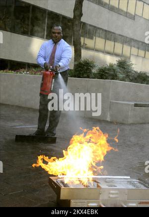Incendie - Washington, D. C., une employée de la FEMA à 7 octobre 2008 ...