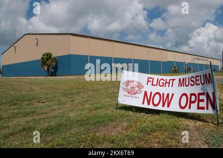 Ouragan/tempête tropicale - Galveston, Texas, 17 août 2009 le musée de l'aviation Lone Star Texas, qui contient une grande collection d'avions d'époque, a rouvert, en grande partie grâce à l'aide accordée au musée par la FEMA. Texas Hurricane Ike. Photographies relatives aux programmes, activités et fonctionnaires de gestion des catastrophes et des urgences Banque D'Images