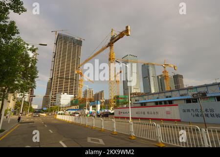 SHENZHEN - octobre 20: Centre-ville de Shenzhen sur 20 octobre 2014 à Shenzhen, Chine. Shenzhen est considéré comme l'une des zones économiques spéciales les plus réussies Banque D'Images